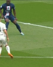 五大联赛直播-【法甲】阿什拉夫染红左路被爆 10人巴黎1比3告负