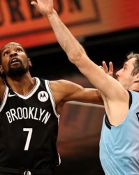 电竞直播-得分120+已成家常便饭 篮网三巨头逐渐找到平衡